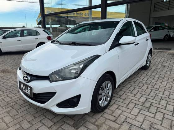 HYUNDAI HB20 1.0 COMFORT PLUS 12V FLEX 4P MANUAL HYUNDAI HB20 1.0 COMFORT PLUS 12V FLEX 4P MANUAL